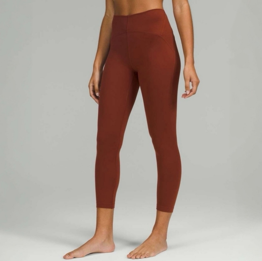 Lululemon Power Thru High-Rise Brown Leggings size 8 Date Brown wit side pockets